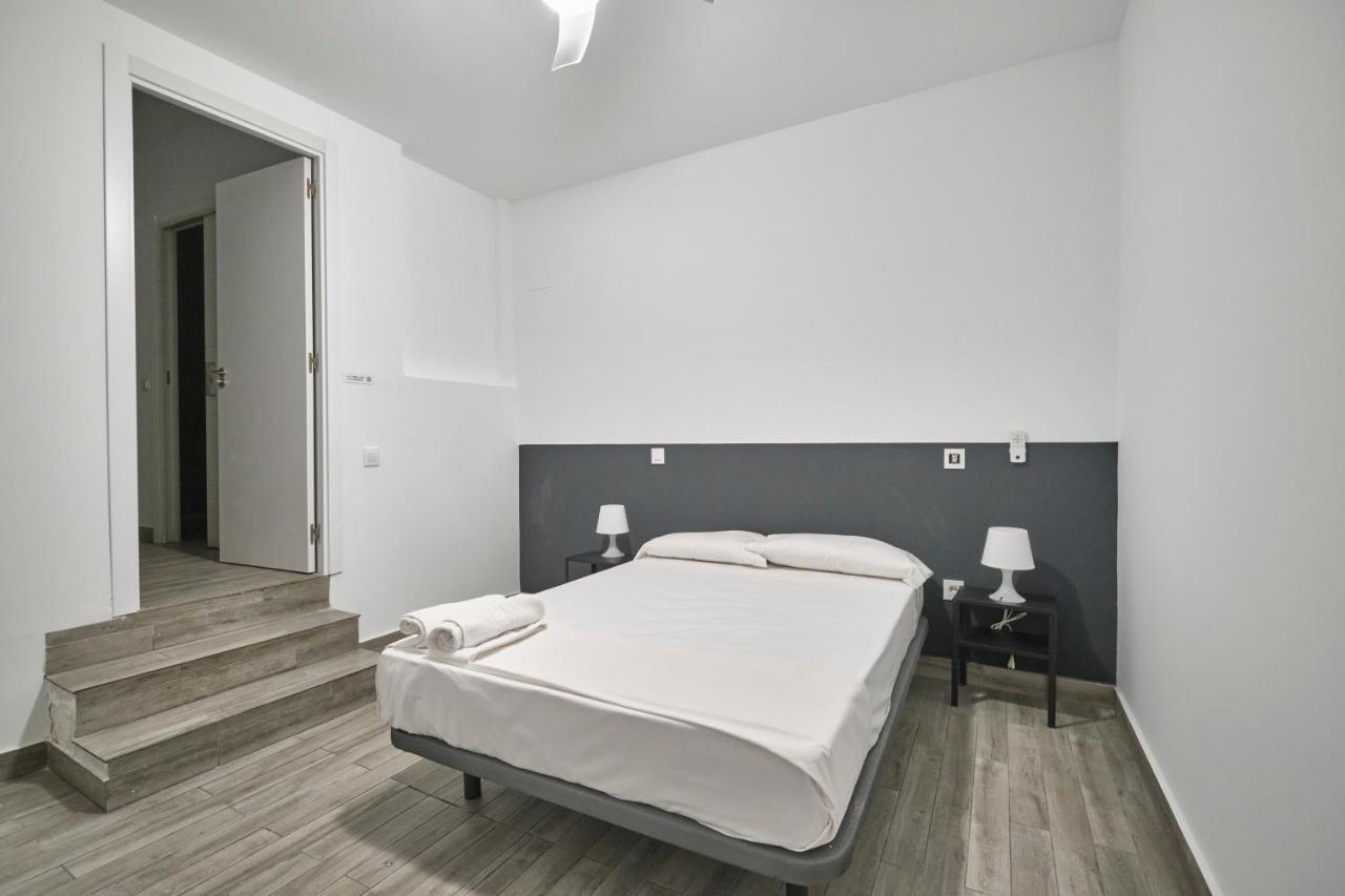 Nunez De Arce Habitaciones Madrid Exterior foto