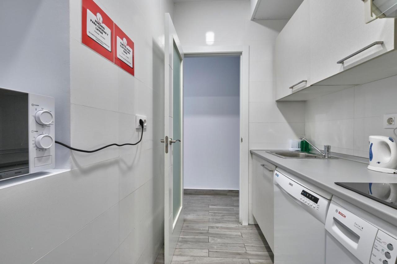 Nunez De Arce Habitaciones Madrid Exterior foto